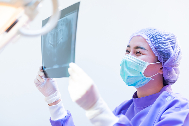 Tooth Extraction: What It Is Like And Post-Extraction Care