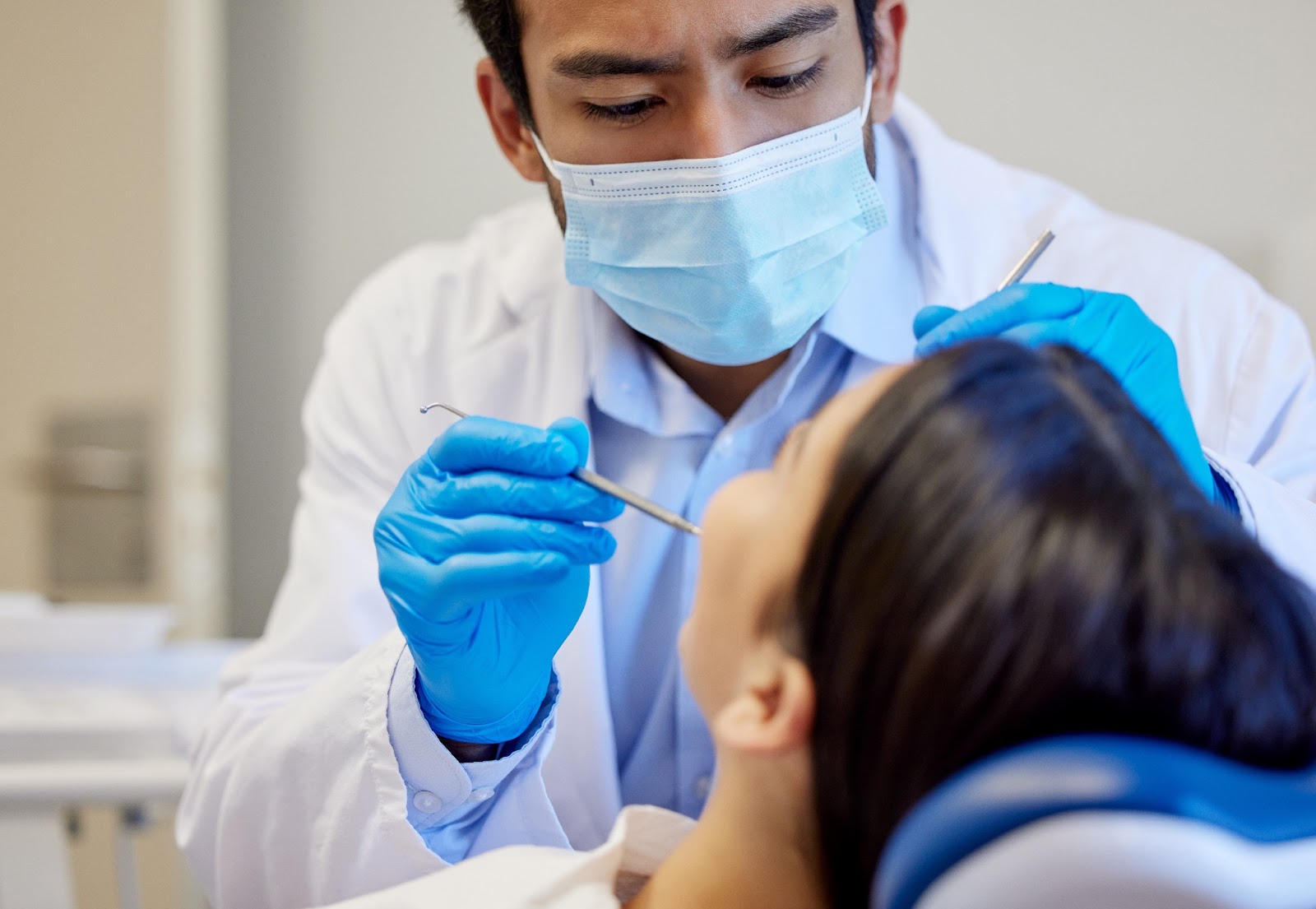 Wisdom Tooth Pain - When to See a Dentist